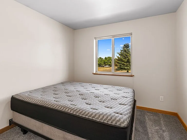 4006 Broadwater Ct — Photo 23