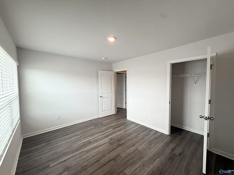 165 Maple Spring Trl — Photo 23