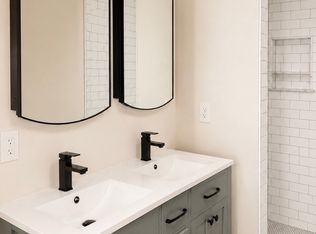 69 S Pleasant St #203, Amherst, MA 01002