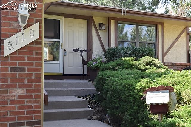 1st image of 8110 Helm Ct