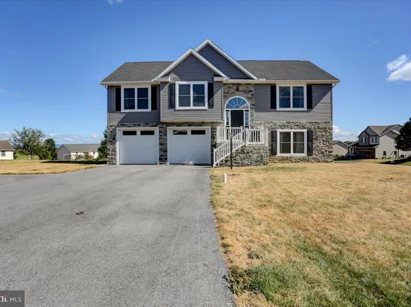 1 Raven Way, Shippensburg, PA 17257