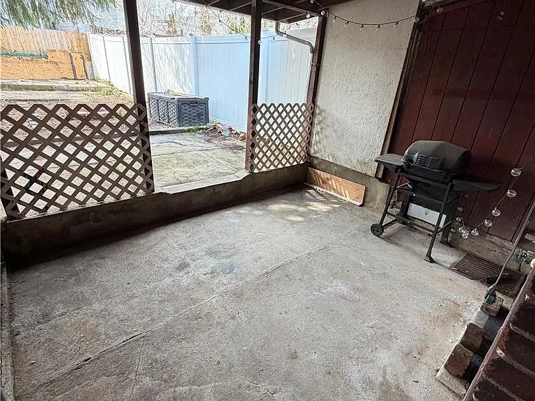 236 N Front St — Photo 10