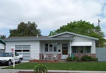 1st image of 985 Amador Ave
