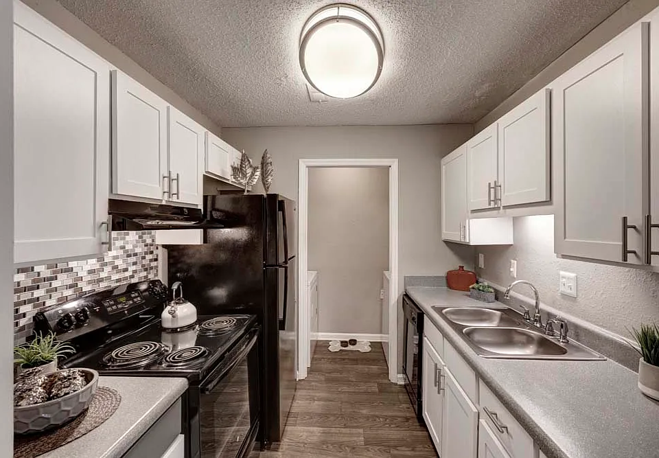Harlowe Apartments