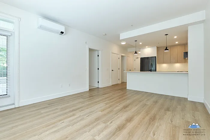 2180 Kelly Ave — Photo 10