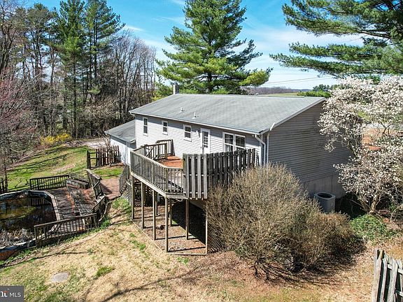 2nd image of 19535 Graystone Rd