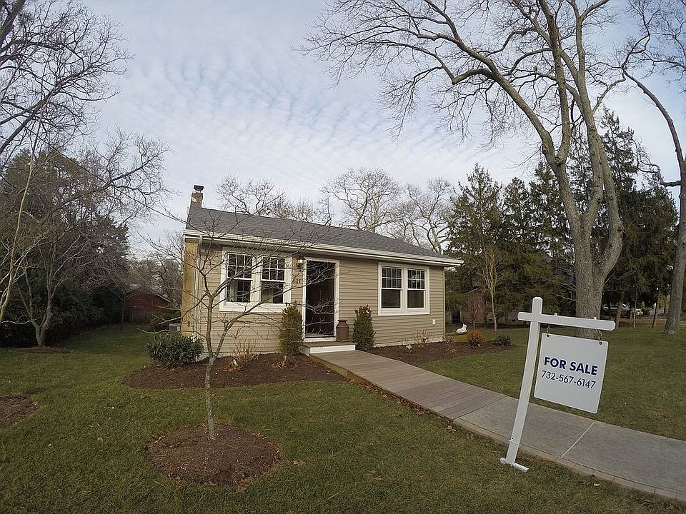 1st image of 804 Oak Rd