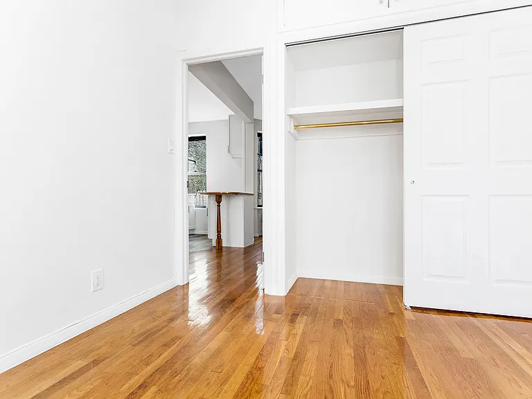 542 E 82nd St #7 — Photo 5