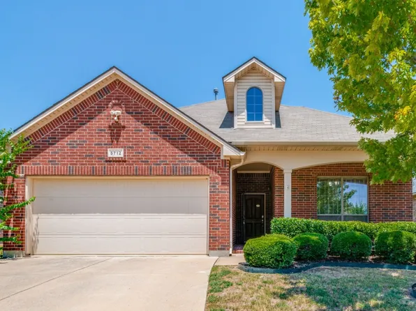 5712 Comanche Peak Dr, Fort Worth, TX 76179
