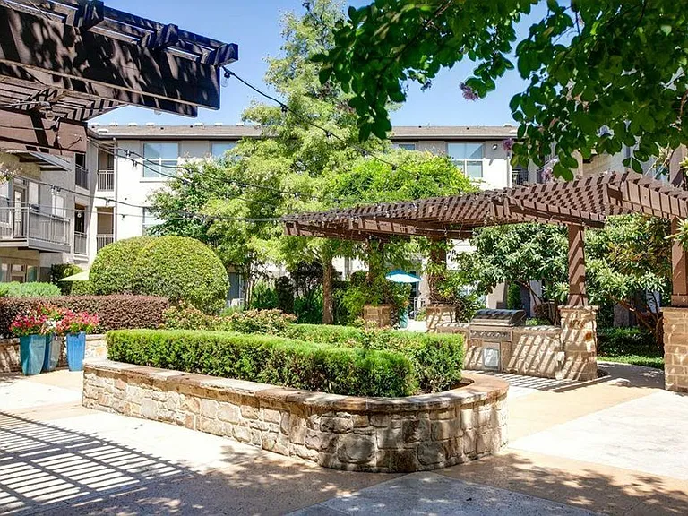 Dallas, TX Apartment Homes — Photo 12