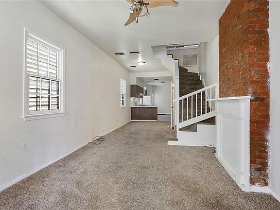 2nd image of 2320-22 Burgundy St