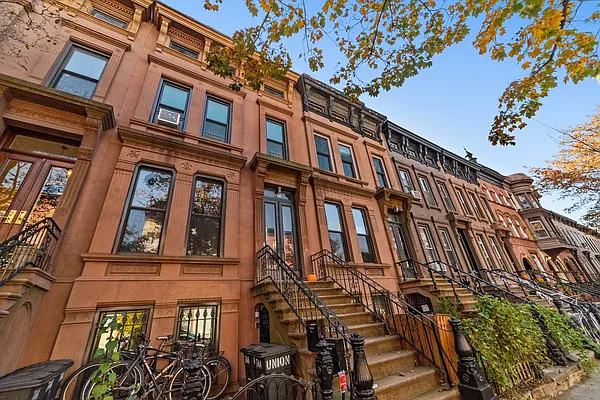 Rented by Corcoran | media 27