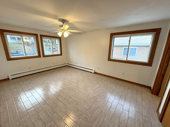 3rd image of 82 Bellingham Ave APT 1
