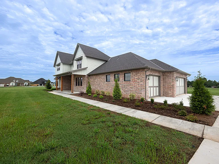 2920 Edgefield Ln — Photo 6