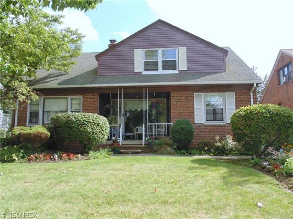 1st image of 24008 Edgehill Dr