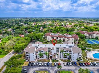 Kenland Pointe Condo Ii, Miami, FL 33186