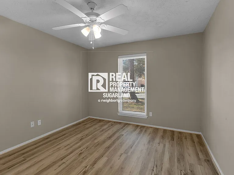 10515 Long River Dr — Photo 12