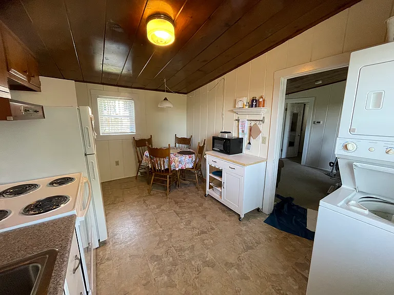 38 Warren Ave #B — Photo 5