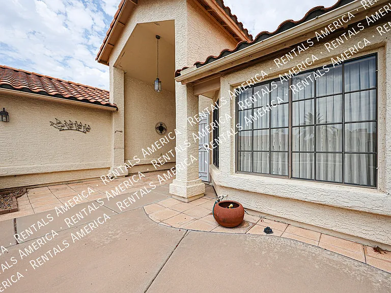 2720 Leisure World — Photo 4
