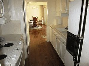 5th image of 4848 N Hulbert Ave