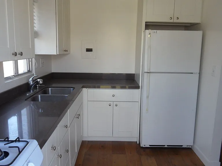 174-178 Monte Vista Ave — Photo 12