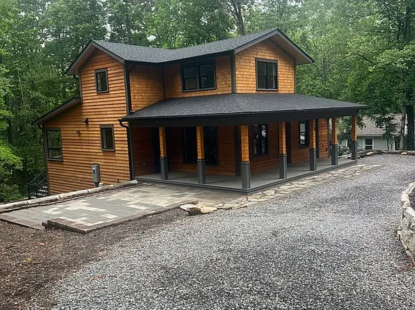 78 Tupper Rd, Black Mountain, NC 28711