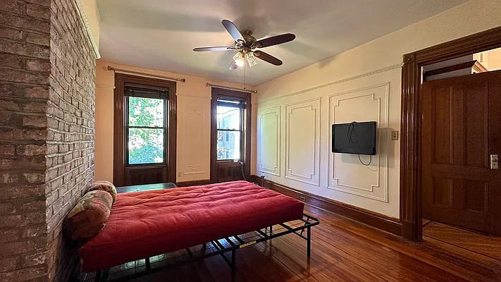 Rented by Brooklyn Consulate LLC | media 21