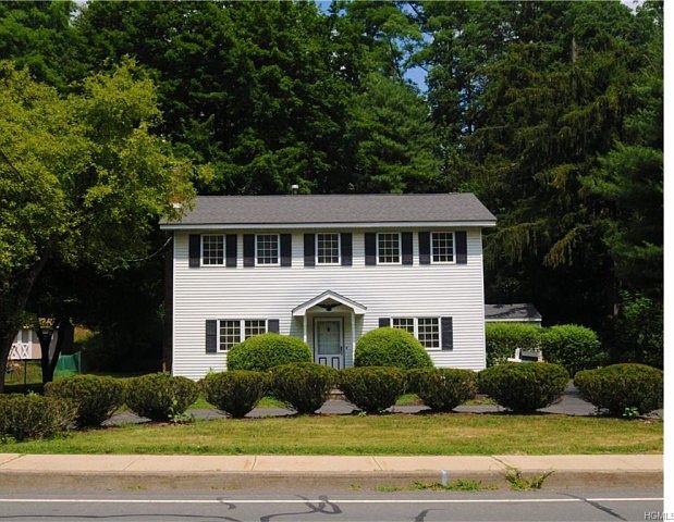 1st image of 50 Suffern Ln