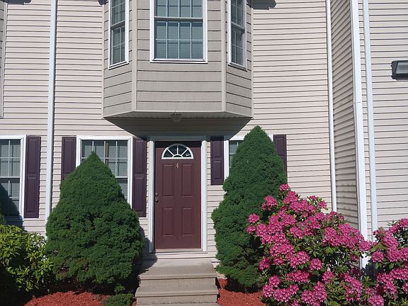 3rd image of 240 Wesley Street APT 4