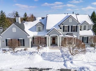 6 Grandhill Way, Pittsford, NY 14534