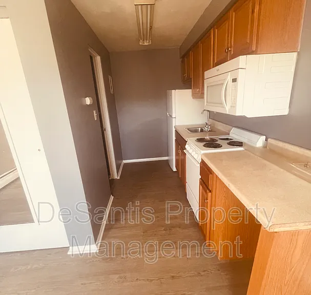 401 Moon Clinton Rd #11 — Photo 6