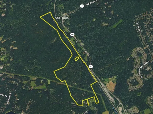 797 Hallet Rd, East Stroudsburg, PA 18301