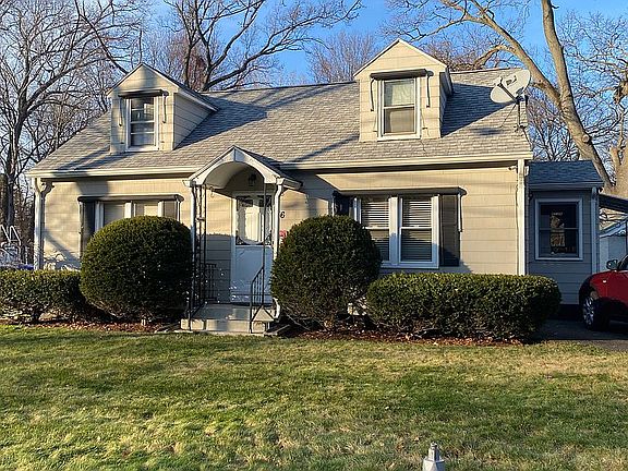 4th image of 36 Calvin St