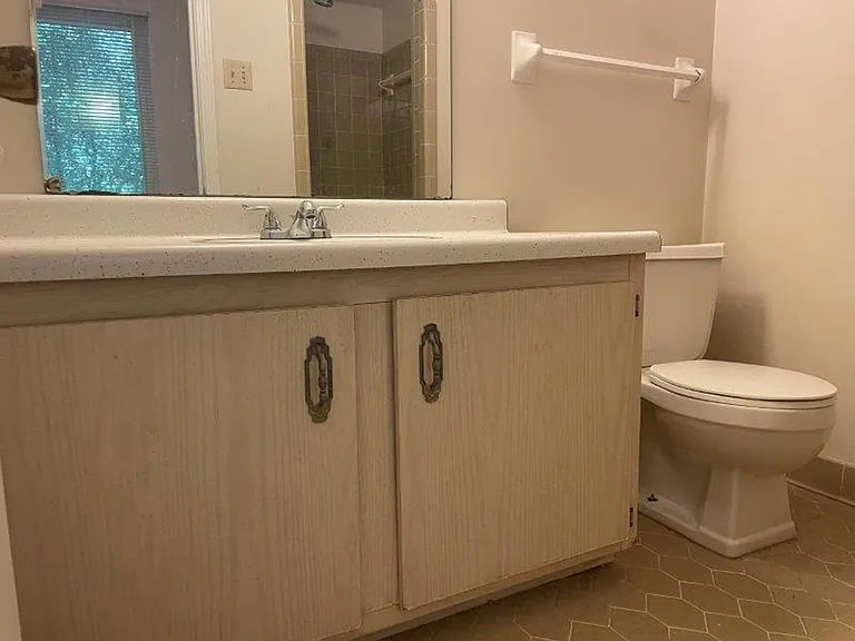 2519 Hawksbury Ln — Photo 29