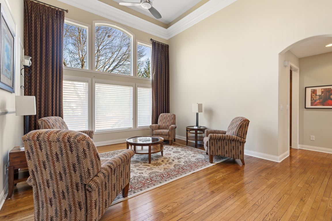 next background image