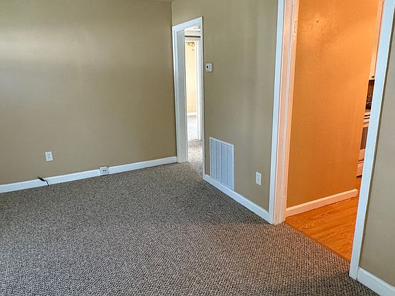 5th image of 620 N High St