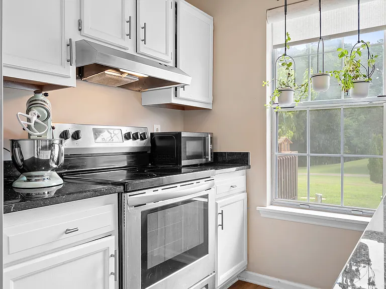 8159 Circle Tree Ln — Photo 6