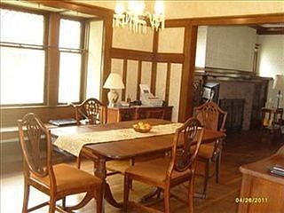 5th image of 1060 E 176th St