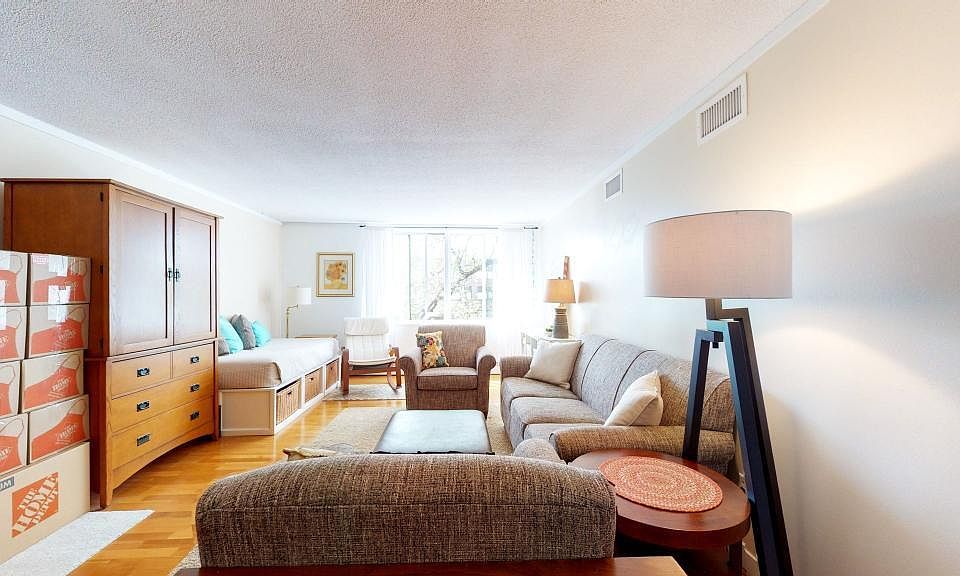 1st image of 2800 W 44th St Unit 201