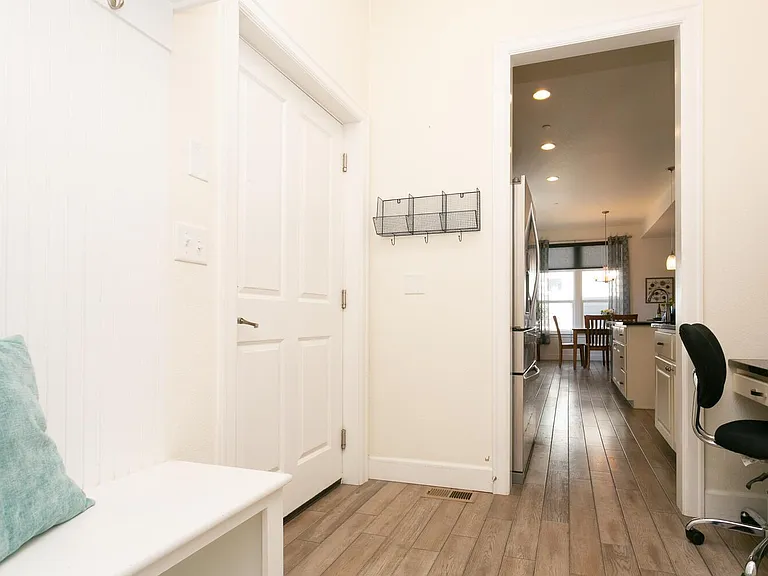 5542 W 97th Pl — Photo 15