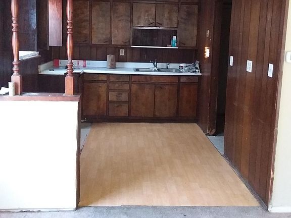 5th image of 4914 Natoma St