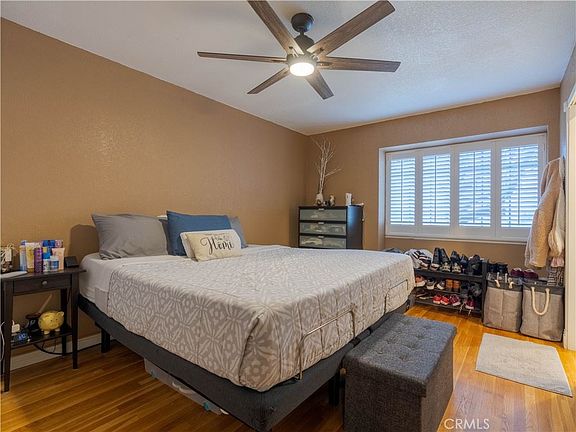 3rd image of 10716 Newgate Ave