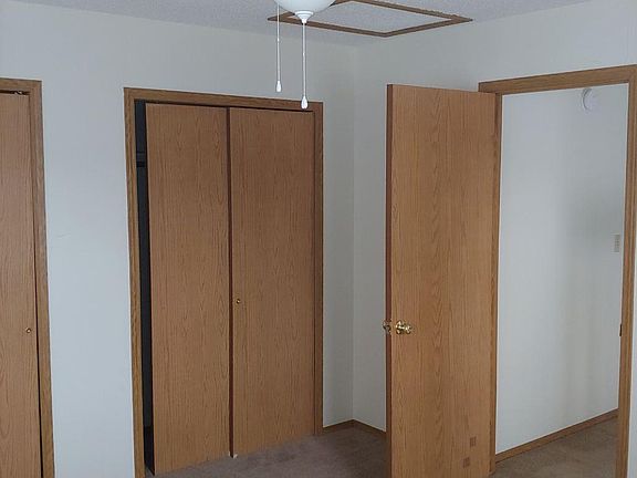 4th image of 8086 Lexington Park Dr