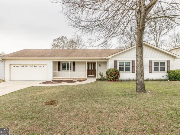 302 Summerhill Pl, Warner Robins, GA 31088