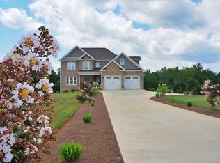 1194 Bradford Crossing Pl, Goode, VA 24556