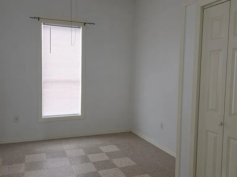 601A W Washington Ave #A — Photo 12