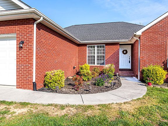 4th image of 6836 Audrianna Ln