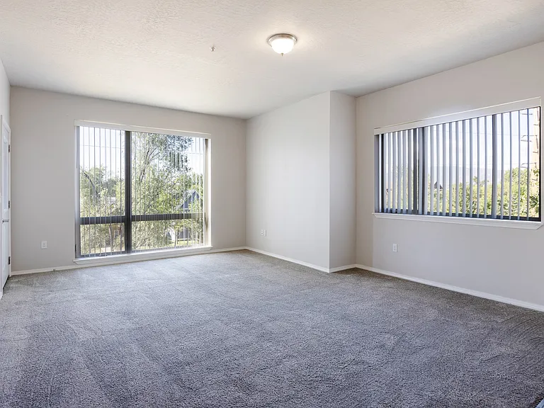 Ashlyn Place Apartments — Photo 4