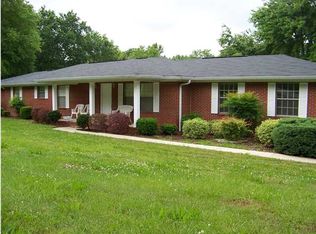 8869 Daisy Dallas Rd, Hixson, TN 37343