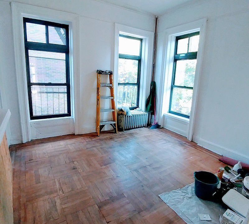 1st image of 551 Henry St APT 1